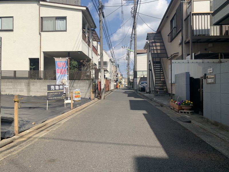 現地　前面道路含む